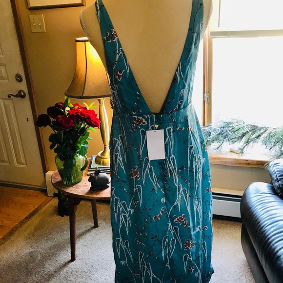 NEW ZARA ORIENTAL PRINTED DRESS - MEDIUM - Picture 2 of 3